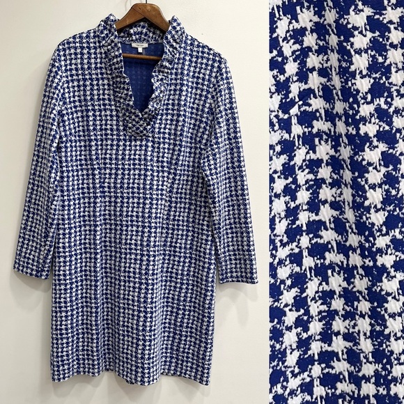 Tyler Boe Dresses & Skirts - Tyler Boe Constance blue white etched houndstooth sheath dress ruffle neckline